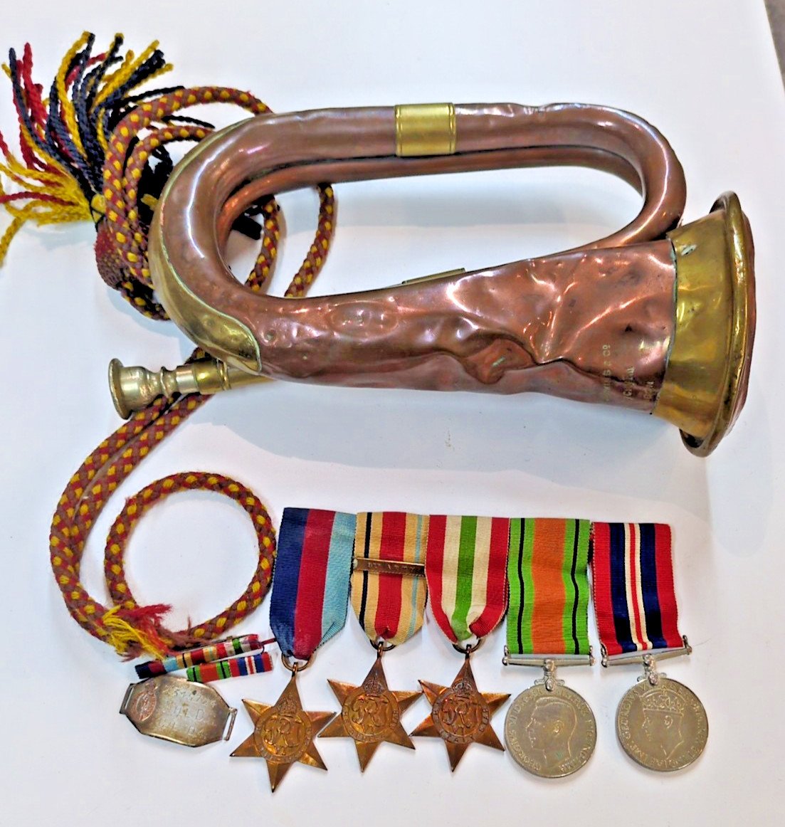 Sell My Medals WW1 WW2s-l1600 Orders and Decorations for Gallant & Distinguished Service